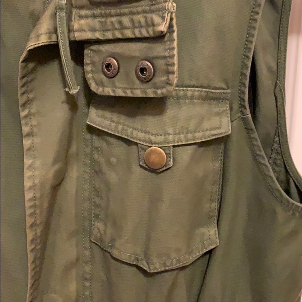 Utility Vest - image 2